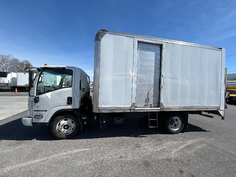 Medium Duty Box Truck-Light and Medium Duty Trucks-Isuzu-2021-NRR-Hammond-LA-144,359\n\t\tmiles-$ 42,500 - Image 4