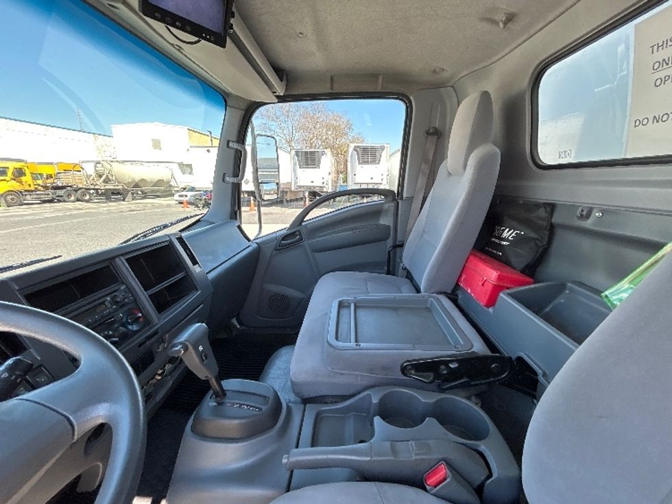 Medium Duty Box Truck-Light and Medium Duty Trucks-Isuzu-2021-NRR-Hammond-LA-145,549\n\t\tmiles-$ 42,250 - Image 19