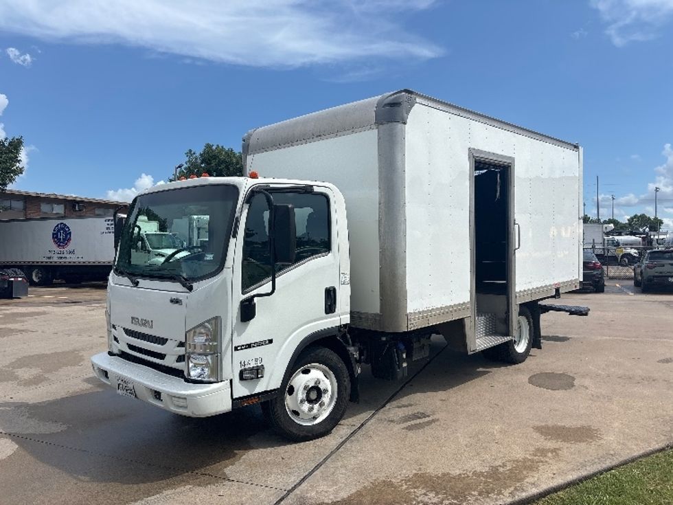 Medium Duty Box Truck-Light and Medium Duty Trucks-Isuzu-2021-NRR-Houston-TX-110,409\n\t\tmiles-$ 43,750 - Image 3