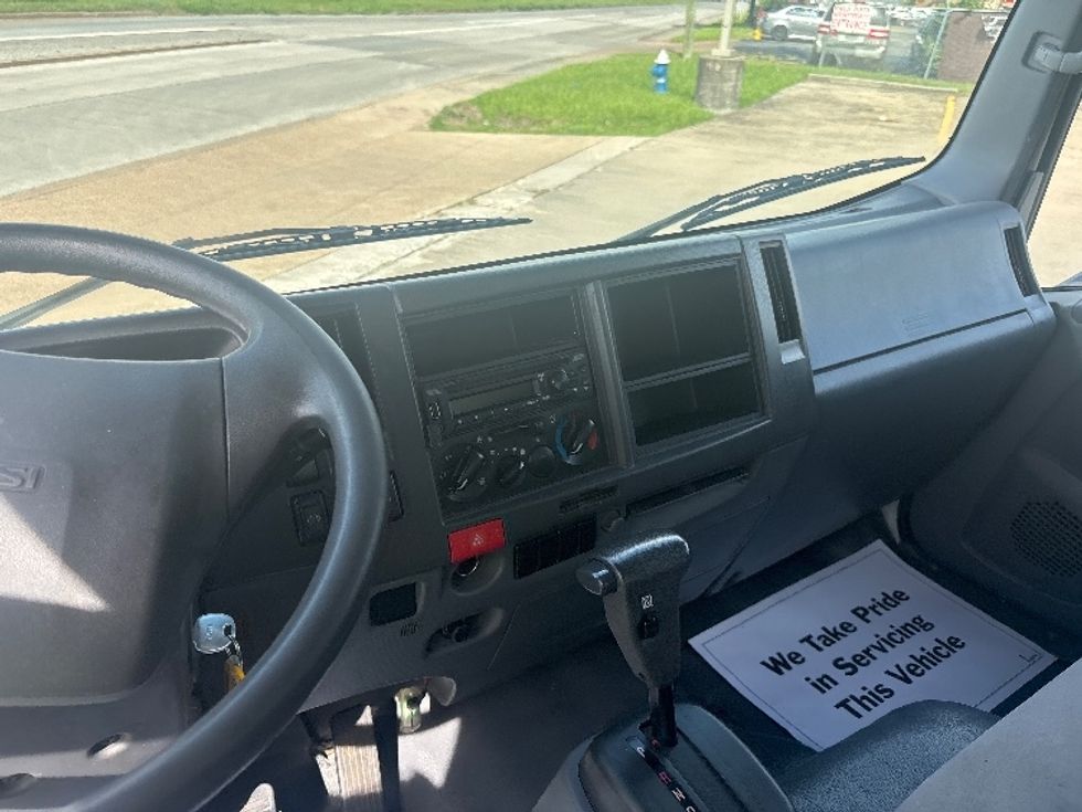 Medium Duty Box Truck-Light and Medium Duty Trucks-Isuzu-2021-NRR-Houston-TX-152,393\n\t\tmiles-$ 42,250 - Image 15