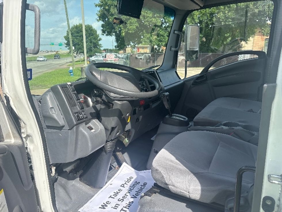 Medium Duty Box Truck-Light and Medium Duty Trucks-Isuzu-2021-NRR-Houston-TX-152,393\n\t\tmiles-$ 42,250 - Image 17