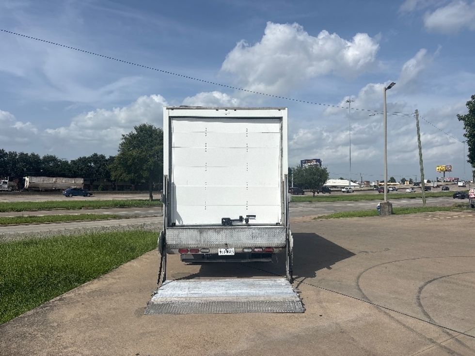 Medium Duty Box Truck-Light and Medium Duty Trucks-Isuzu-2021-NRR-Houston-TX-152,393\n\t\tmiles-$ 42,250 - Image 9