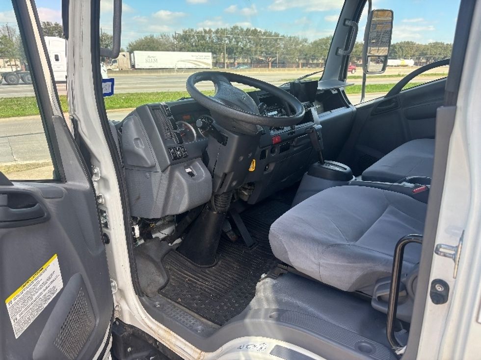 Medium Duty Box Truck-Light and Medium Duty Trucks-Isuzu-2021-NRR-Houston-TX-159,356\n\t\tmiles-$ 39,000 - Image 15