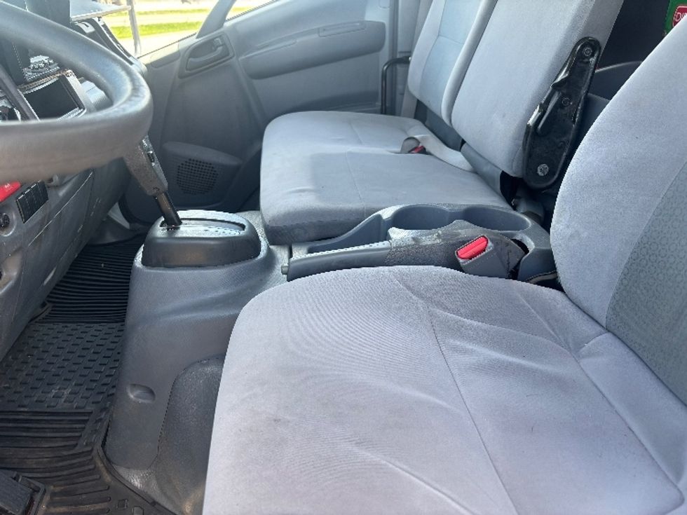 Medium Duty Box Truck-Light and Medium Duty Trucks-Isuzu-2021-NRR-Houston-TX-159,356\n\t\tmiles-$ 39,000 - Image 17