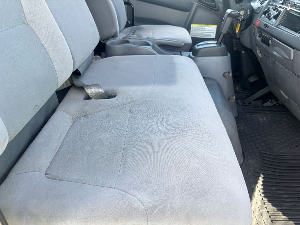 Medium Duty Box Truck-Light and Medium Duty Trucks-Isuzu-2021-NRR-Houston-TX-159,356\n\t\tmiles-$ 39,000 - Image 20