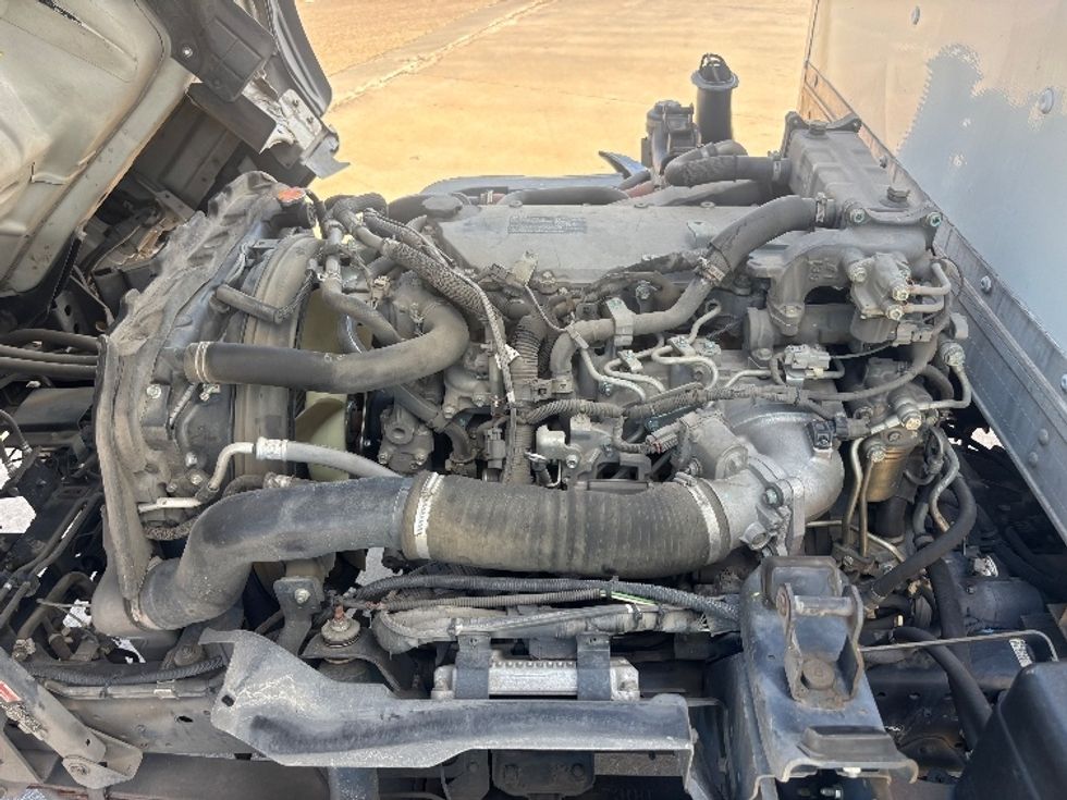 Medium Duty Box Truck-Light and Medium Duty Trucks-Isuzu-2021-NRR-Houston-TX-159,356\n\t\tmiles-$ 39,000 - Image 21