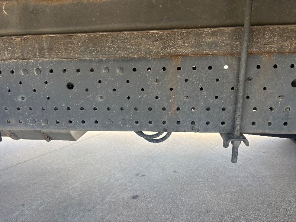 Medium Duty Box Truck-Light and Medium Duty Trucks-Isuzu-2021-NRR-Houston-TX-159,356\n\t\tmiles-$ 39,000 - Image 5