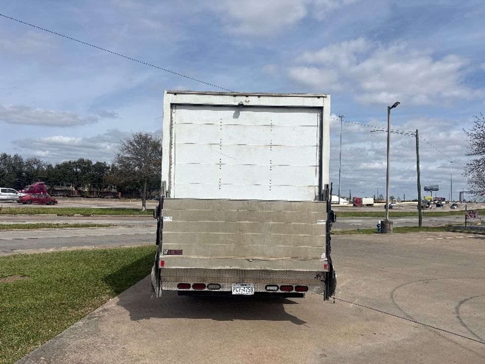 Medium Duty Box Truck-Light and Medium Duty Trucks-Isuzu-2021-NRR-Houston-TX-159,356\n\t\tmiles-$ 39,000 - Image 7