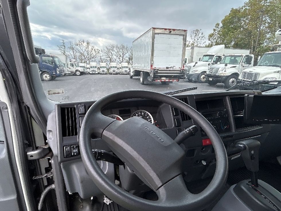 Medium Duty Box Truck-Light and Medium Duty Trucks-Isuzu-2021-NRR-Jessup-MD-83,068\n\t\tmiles-$ 48,500 - Image 17