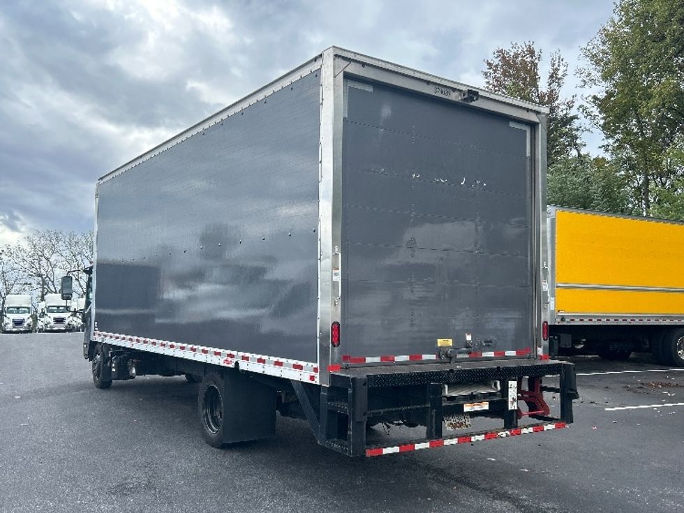 Medium Duty Box Truck-Light and Medium Duty Trucks-Isuzu-2021-NRR-Jessup-MD-83,068\n\t\tmiles-$ 48,500 - Image 6