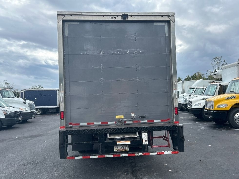 Medium Duty Box Truck-Light and Medium Duty Trucks-Isuzu-2021-NRR-Jessup-MD-83,068\n\t\tmiles-$ 48,500 - Image 7