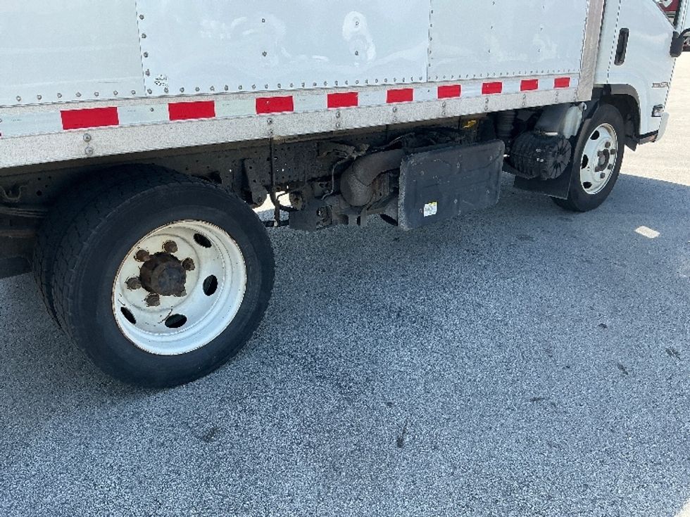 Medium Duty Box Truck-Light and Medium Duty Trucks-Isuzu-2021-NRR-La Porte-IN-105,498\n\t\tmiles-$ 45,750 - Image 13