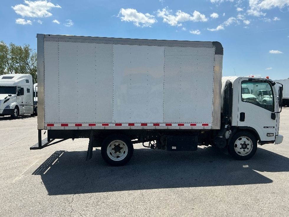 Medium Duty Box Truck-Light and Medium Duty Trucks-Isuzu-2021-NRR-La Porte-IN-105,498\n\t\tmiles-$ 45,750 - Image 14