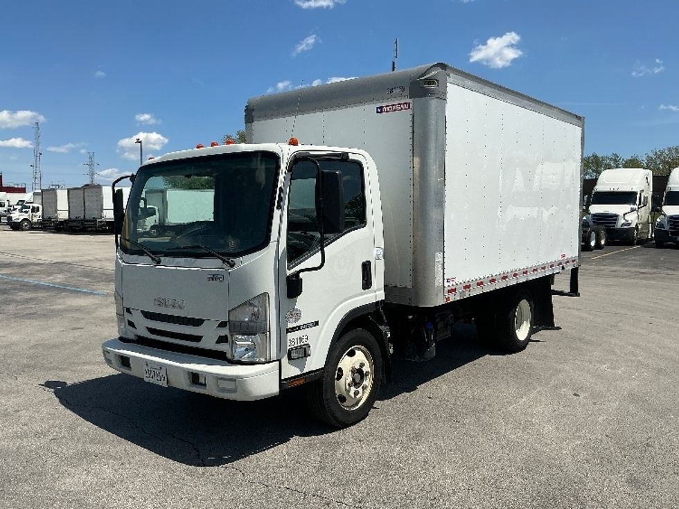 Medium Duty Box Truck-Light and Medium Duty Trucks-Isuzu-2021-NRR-La Porte-IN-105,498\n\t\tmiles-$ 45,750 - Image 3