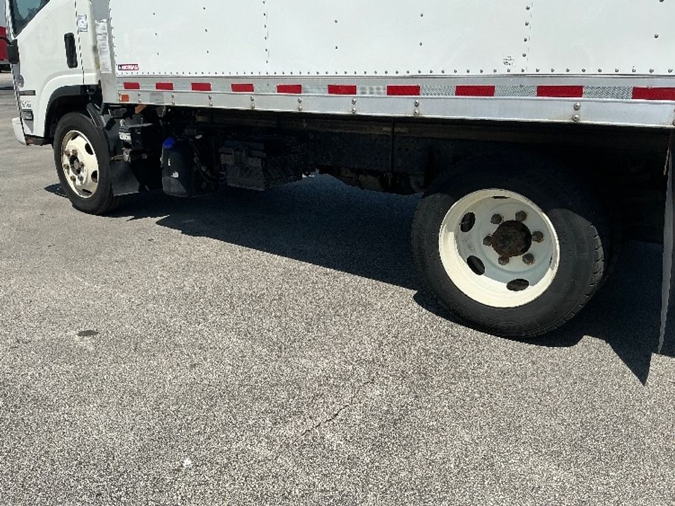 Medium Duty Box Truck-Light and Medium Duty Trucks-Isuzu-2021-NRR-La Porte-IN-105,498\n\t\tmiles-$ 45,750 - Image 5