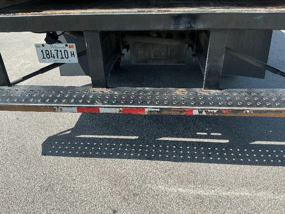 Medium Duty Box Truck-Light and Medium Duty Trucks-Isuzu-2021-NRR-La Porte-IN-105,498\n\t\tmiles-$ 45,750 - Image 9