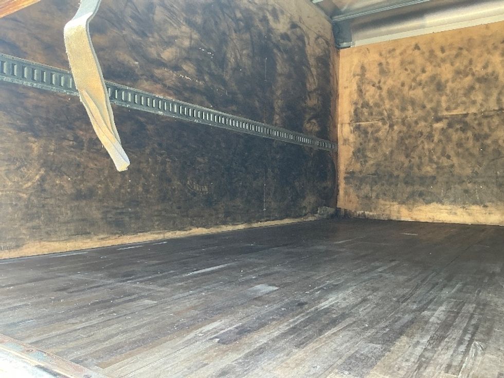 Medium Duty Box Truck-Light and Medium Duty Trucks-Isuzu-2021-NRR-La Porte-IN-157,116\n\t\tmiles-$ 36,250 - Image 10