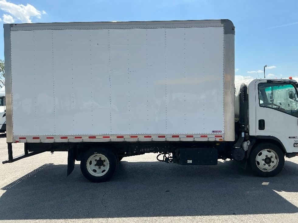 Medium Duty Box Truck-Light and Medium Duty Trucks-Isuzu-2021-NRR-La Porte-IN-157,116\n\t\tmiles-$ 36,250 - Image 14