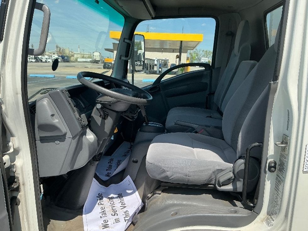 Medium Duty Box Truck-Light and Medium Duty Trucks-Isuzu-2021-NRR-La Porte-IN-157,116\n\t\tmiles-$ 36,250 - Image 17