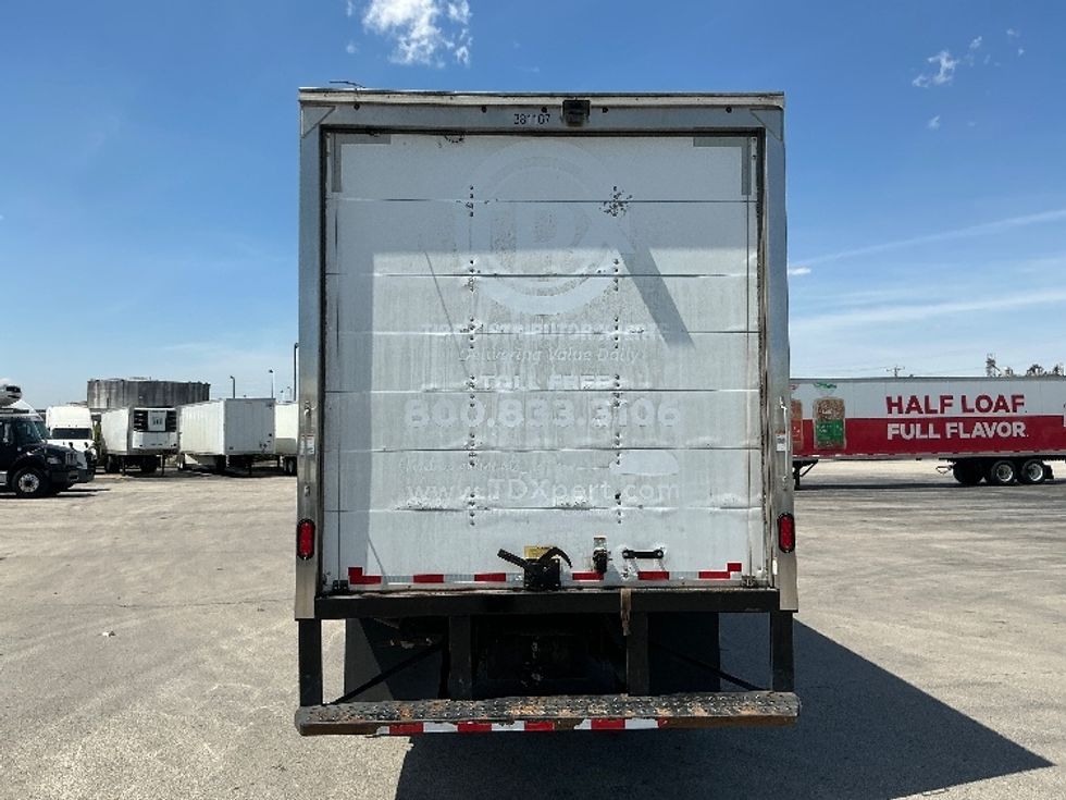 Medium Duty Box Truck-Light and Medium Duty Trucks-Isuzu-2021-NRR-La Porte-IN-157,116\n\t\tmiles-$ 36,250 - Image 7