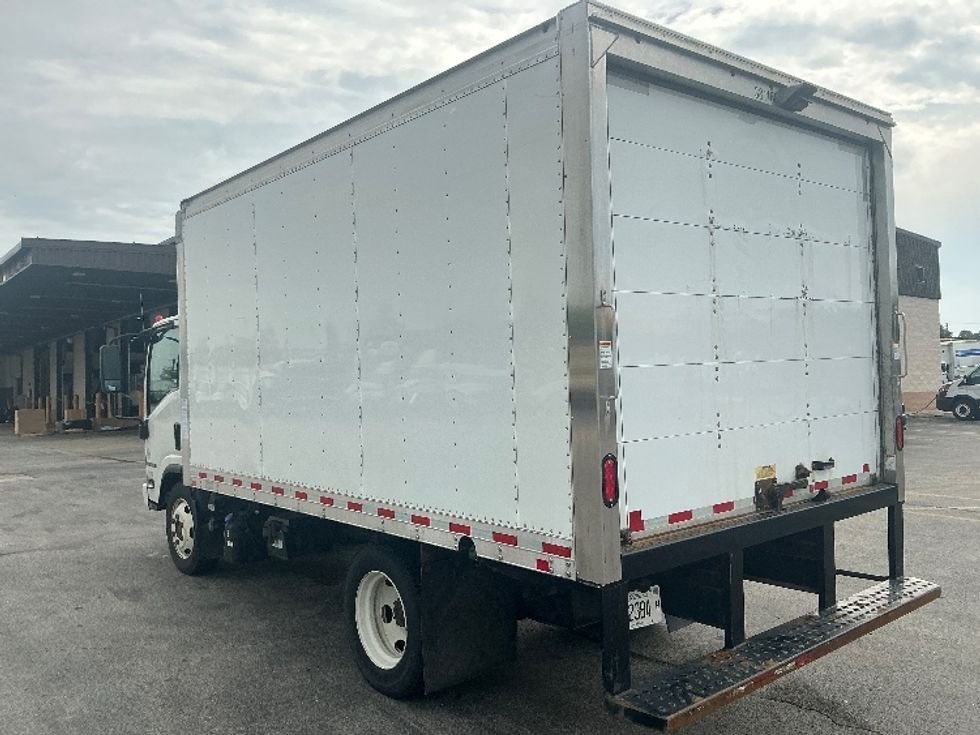 Medium Duty Box Truck-Light and Medium Duty Trucks-Isuzu-2021-NRR-La Porte-IN-163,833\n\t\tmiles-$ 32,750 - Image 6
