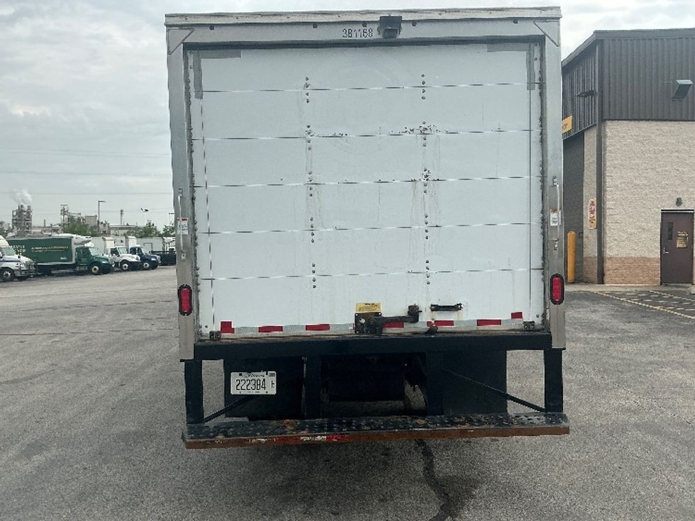 Medium Duty Box Truck-Light and Medium Duty Trucks-Isuzu-2021-NRR-La Porte-IN-163,833\n\t\tmiles-$ 32,750 - Image 7