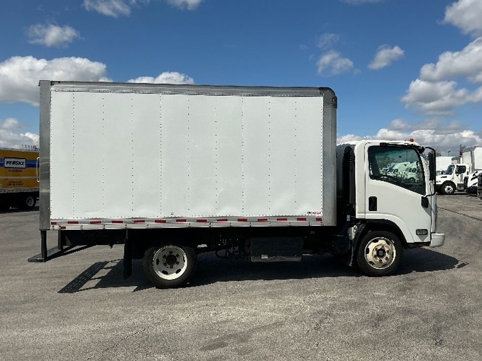 Medium Duty Box Truck-Light and Medium Duty Trucks-Isuzu-2021-NRR-La Porte-IN-166,982\n\t\tmiles-$ 34,000 - Image 15
