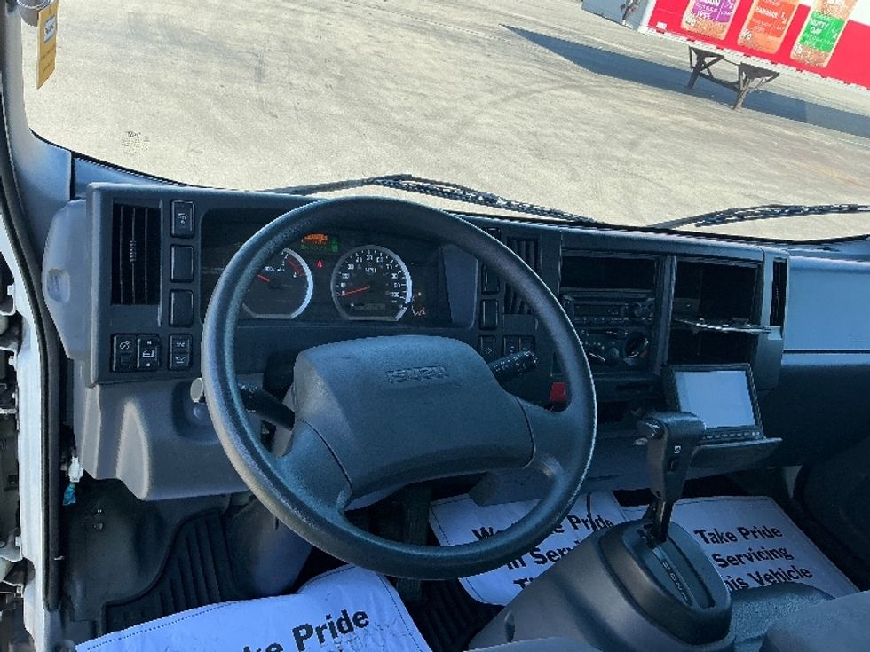 Medium Duty Box Truck-Light and Medium Duty Trucks-Isuzu-2021-NRR-La Porte-IN-211,977\n\t\tmiles-$ 24,500 - Image 15