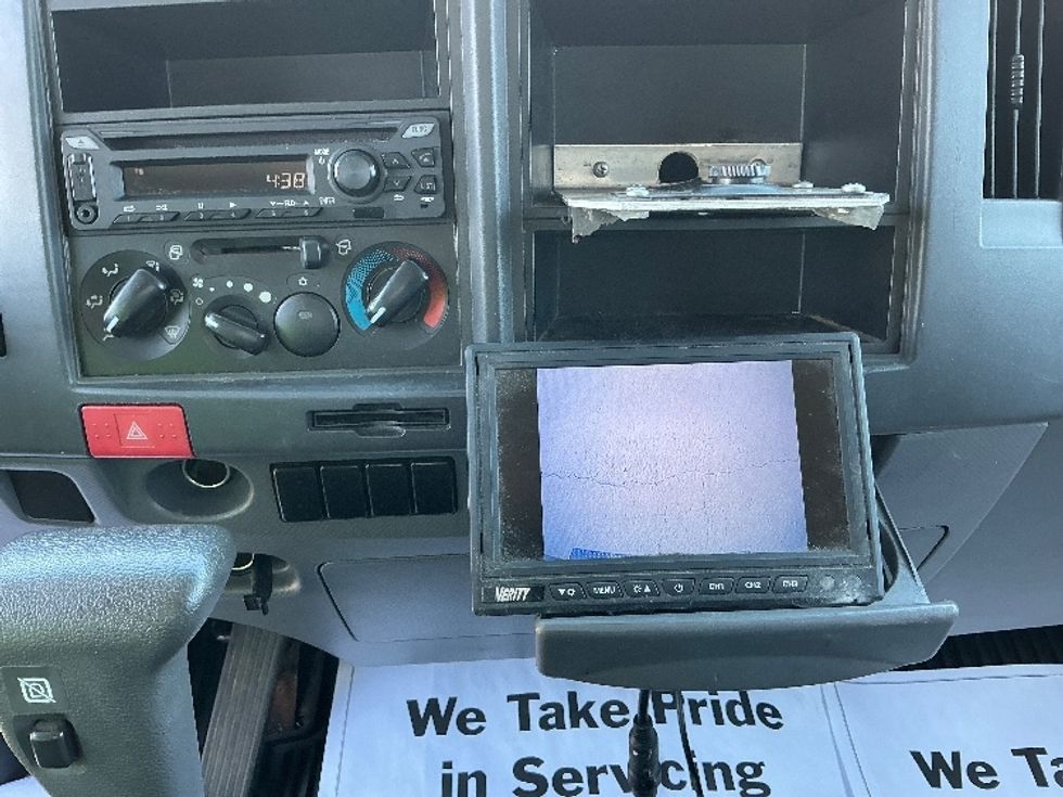 Medium Duty Box Truck-Light and Medium Duty Trucks-Isuzu-2021-NRR-La Porte-IN-211,977\n\t\tmiles-$ 24,500 - Image 23
