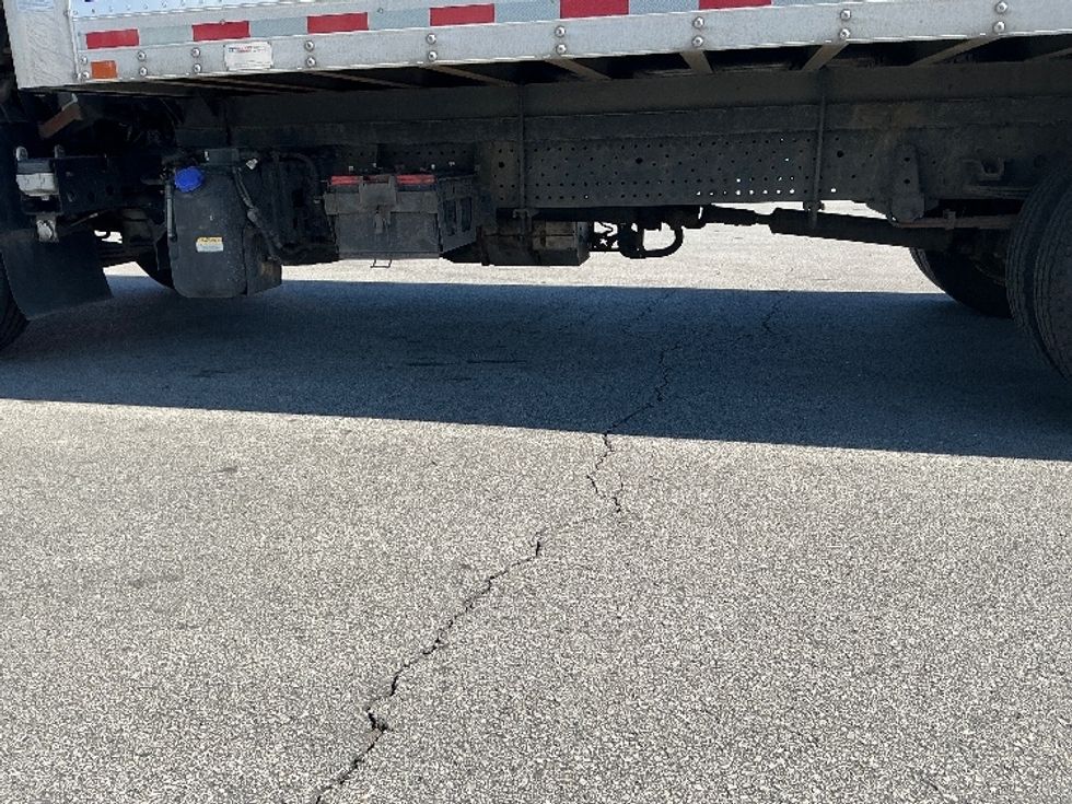 Medium Duty Box Truck-Light and Medium Duty Trucks-Isuzu-2021-NRR-La Porte-IN-211,977\n\t\tmiles-$ 24,500 - Image 5