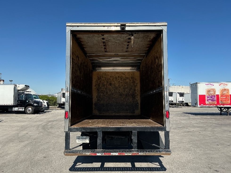 Medium Duty Box Truck-Light and Medium Duty Trucks-Isuzu-2021-NRR-La Porte-IN-211,977\n\t\tmiles-$ 24,500 - Image 8