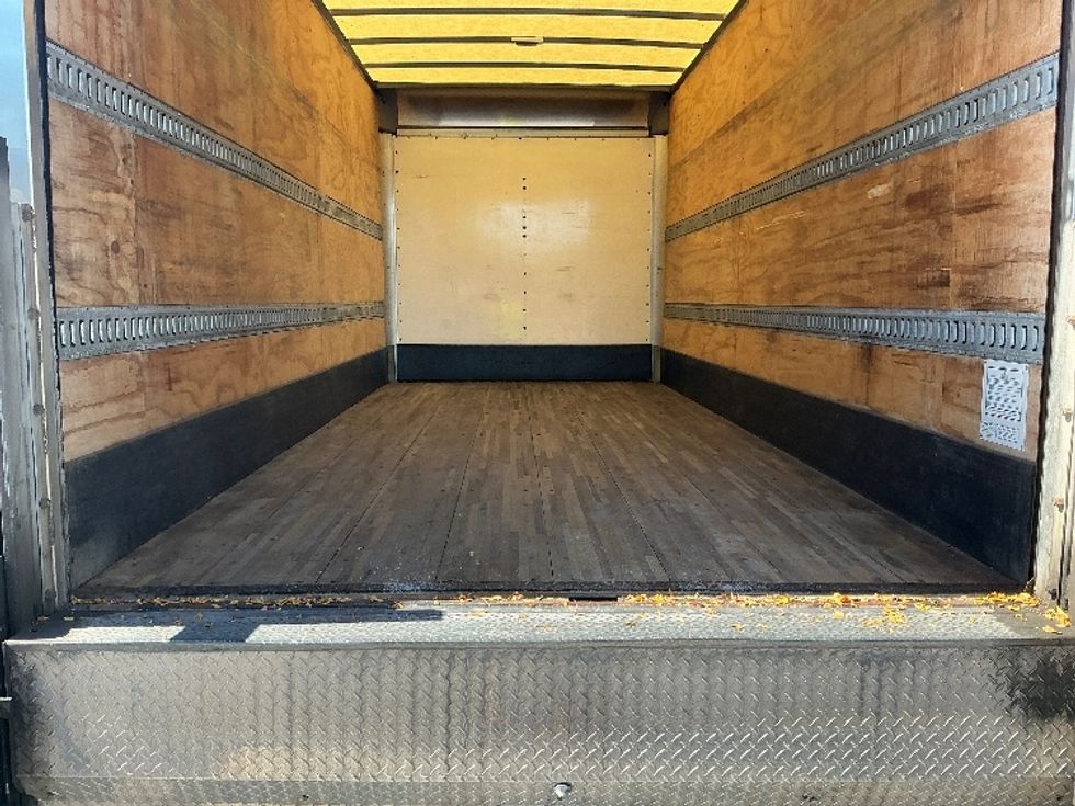 Medium Duty Box Truck-Light and Medium Duty Trucks-Isuzu-2021-NRR-Lexington-KY-114,817\n\t\tmiles-$ 44,500 - Image 10