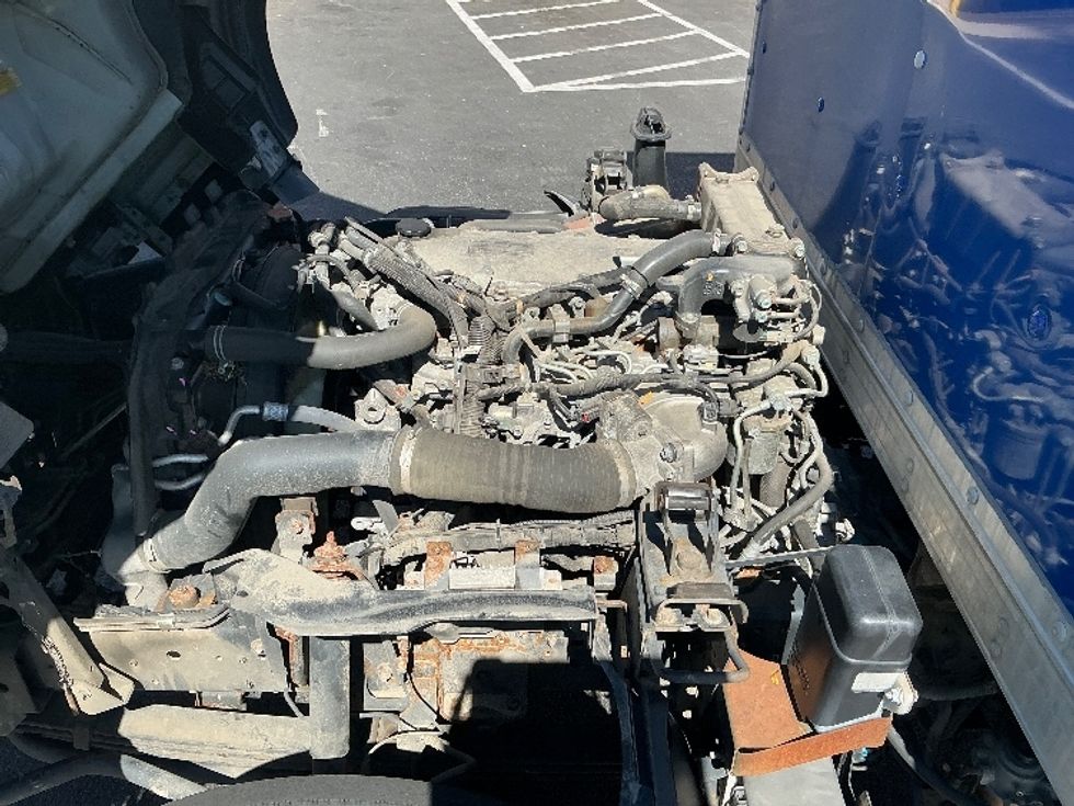 Medium Duty Box Truck-Light and Medium Duty Trucks-Isuzu-2021-NRR-Lexington-KY-114,817\n\t\tmiles-$ 44,500 - Image 23