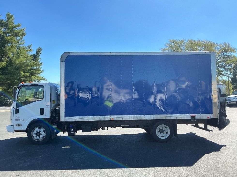 Medium Duty Box Truck-Light and Medium Duty Trucks-Isuzu-2021-NRR-Lexington-KY-114,817\n\t\tmiles-$ 44,500 - Image 4