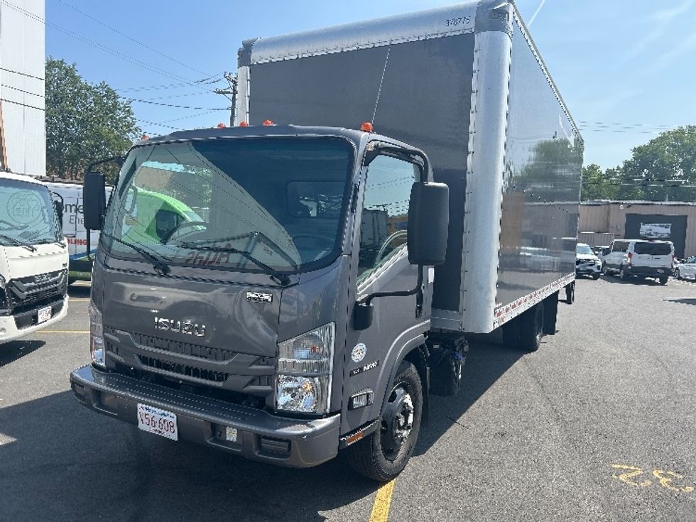Medium Duty Box Truck-Light and Medium Duty Trucks-Isuzu-2021-NRR-Londonderry-NH-40,273\n\t\tmiles-$ 49,000 - Image 1