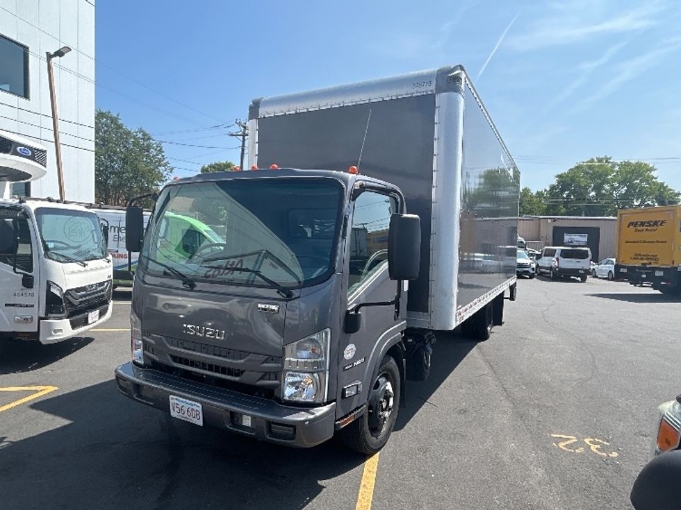 Medium Duty Box Truck-Light and Medium Duty Trucks-Isuzu-2021-NRR-Londonderry-NH-40,273\n\t\tmiles-$ 49,000 - Image 3