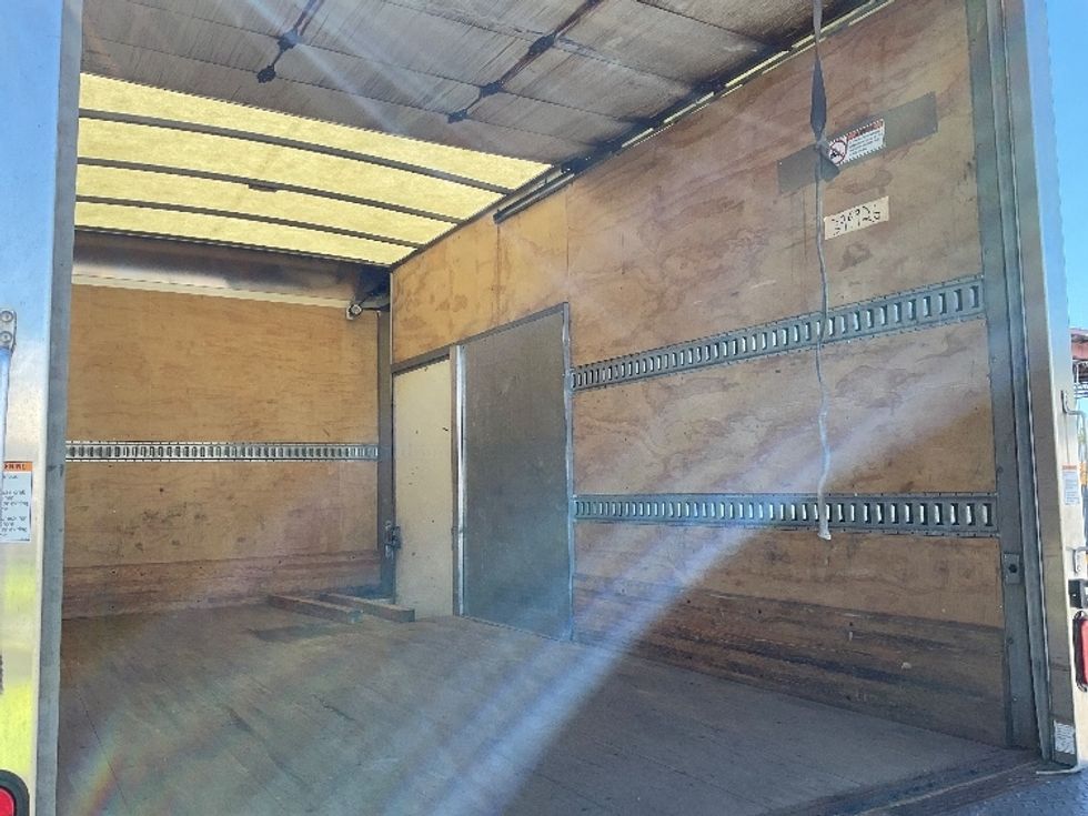 Medium Duty Box Truck-Light and Medium Duty Trucks-Isuzu-2021-NRR-Londonderry-NH-92,903\n\t\tmiles-$ 45,500 - Image 12