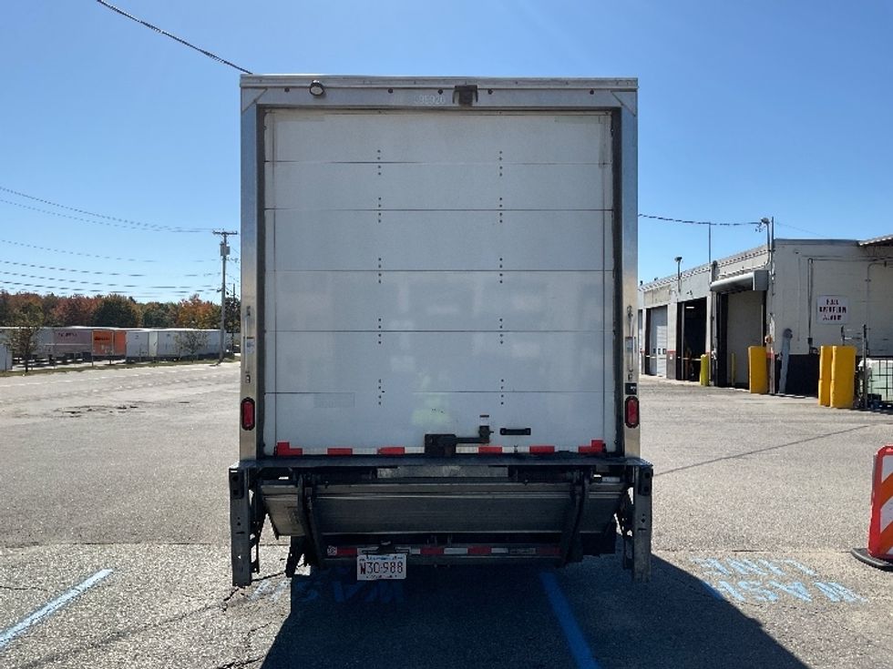 Medium Duty Box Truck-Light and Medium Duty Trucks-Isuzu-2021-NRR-Londonderry-NH-92,903\n\t\tmiles-$ 45,500 - Image 7
