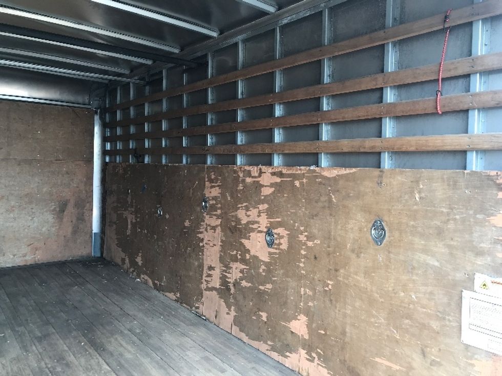 Medium Duty Box Truck-Light and Medium Duty Trucks-Isuzu-2021-NRR-Moberly-MO-95,535\n\t\tmiles-$ 44,750 - Image 12