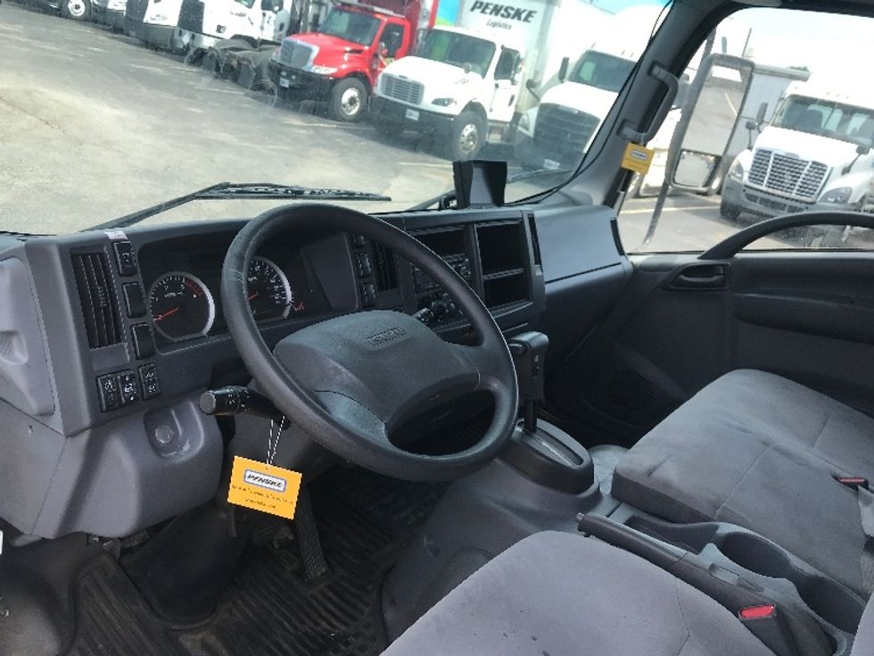 Medium Duty Box Truck-Light and Medium Duty Trucks-Isuzu-2021-NRR-Moberly-MO-95,535\n\t\tmiles-$ 44,750 - Image 17