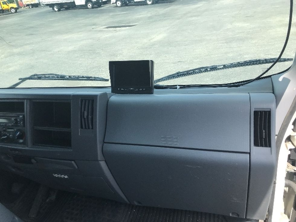 Medium Duty Box Truck-Light and Medium Duty Trucks-Isuzu-2021-NRR-Moberly-MO-95,535\n\t\tmiles-$ 44,750 - Image 21