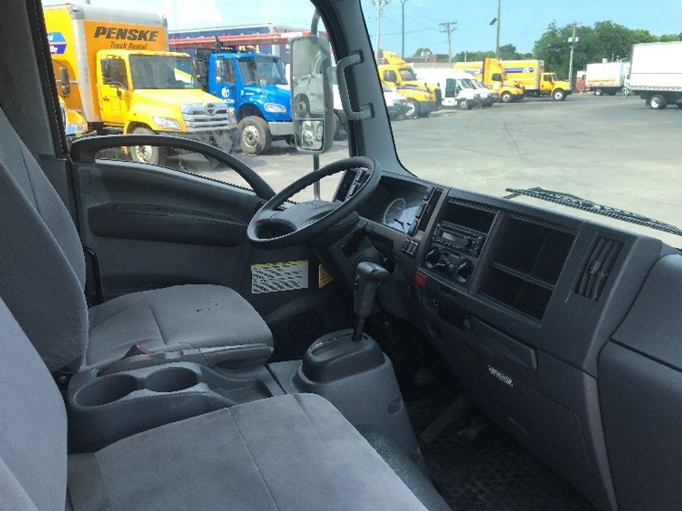 Medium Duty Box Truck-Light and Medium Duty Trucks-Isuzu-2021-NRR-Moberly-MO-95,535\n\t\tmiles-$ 44,750 - Image 22