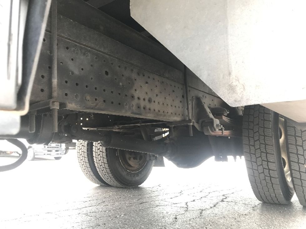 Medium Duty Box Truck-Light and Medium Duty Trucks-Isuzu-2021-NRR-Moberly-MO-95,535\n\t\tmiles-$ 44,750 - Image 5