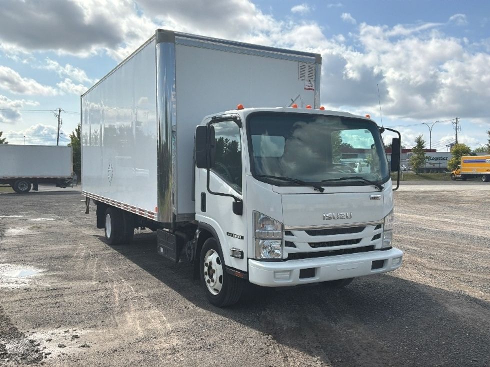 Medium Duty Box Truck-Light and Medium Duty Trucks-Isuzu-2021-NRR-Montreal-PQ-128,584\n\t\tkm-$ 62,750 - Image 1