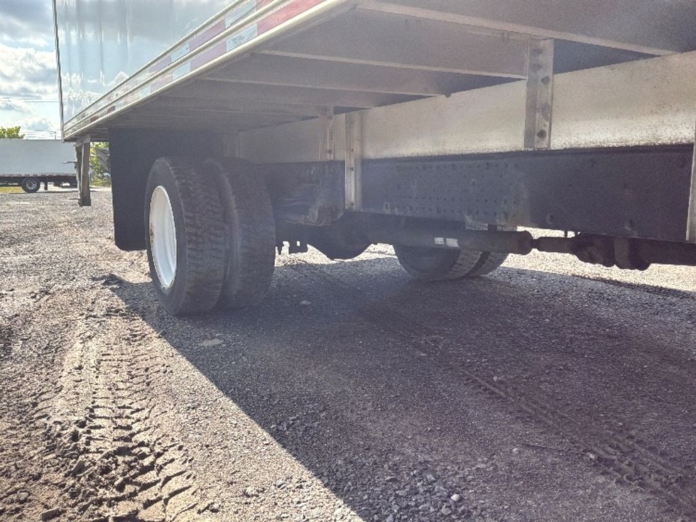 Medium Duty Box Truck-Light and Medium Duty Trucks-Isuzu-2021-NRR-Montreal-PQ-128,584\n\t\tkm-$ 62,750 - Image 14