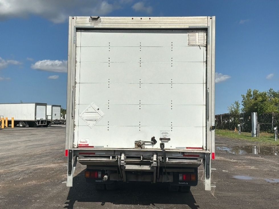 Medium Duty Box Truck-Light and Medium Duty Trucks-Isuzu-2021-NRR-Montreal-PQ-128,584\n\t\tkm-$ 62,750 - Image 7