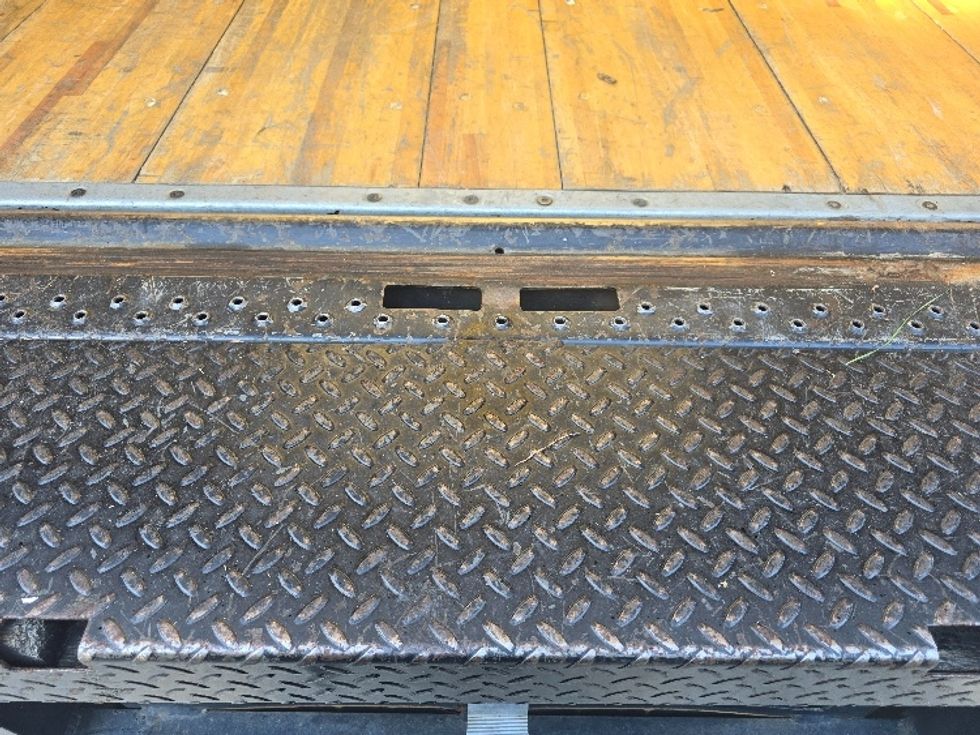 Medium Duty Box Truck-Light and Medium Duty Trucks-Isuzu-2021-NRR-Norcross-GA-106,142\n\t\tmiles-$ 51,000 - Image 10