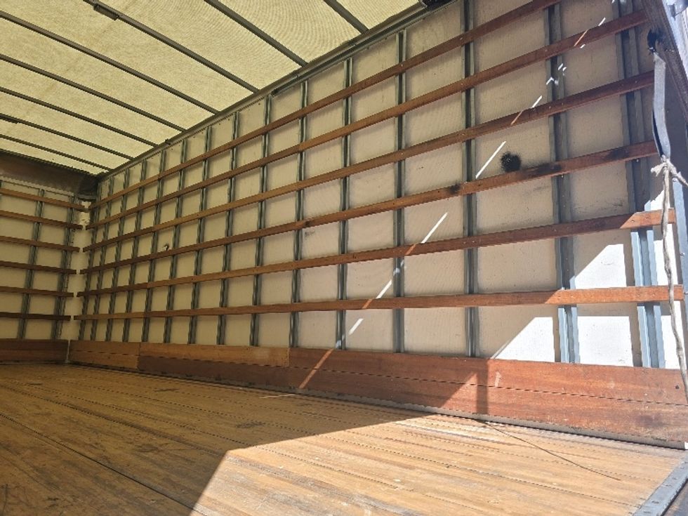 Medium Duty Box Truck-Light and Medium Duty Trucks-Isuzu-2021-NRR-Norcross-GA-106,142\n\t\tmiles-$ 51,000 - Image 12