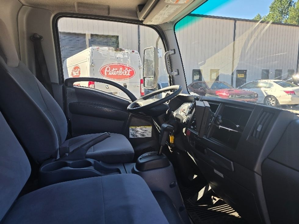 Medium Duty Box Truck-Light and Medium Duty Trucks-Isuzu-2021-NRR-Norcross-GA-106,142\n\t\tmiles-$ 51,000 - Image 22