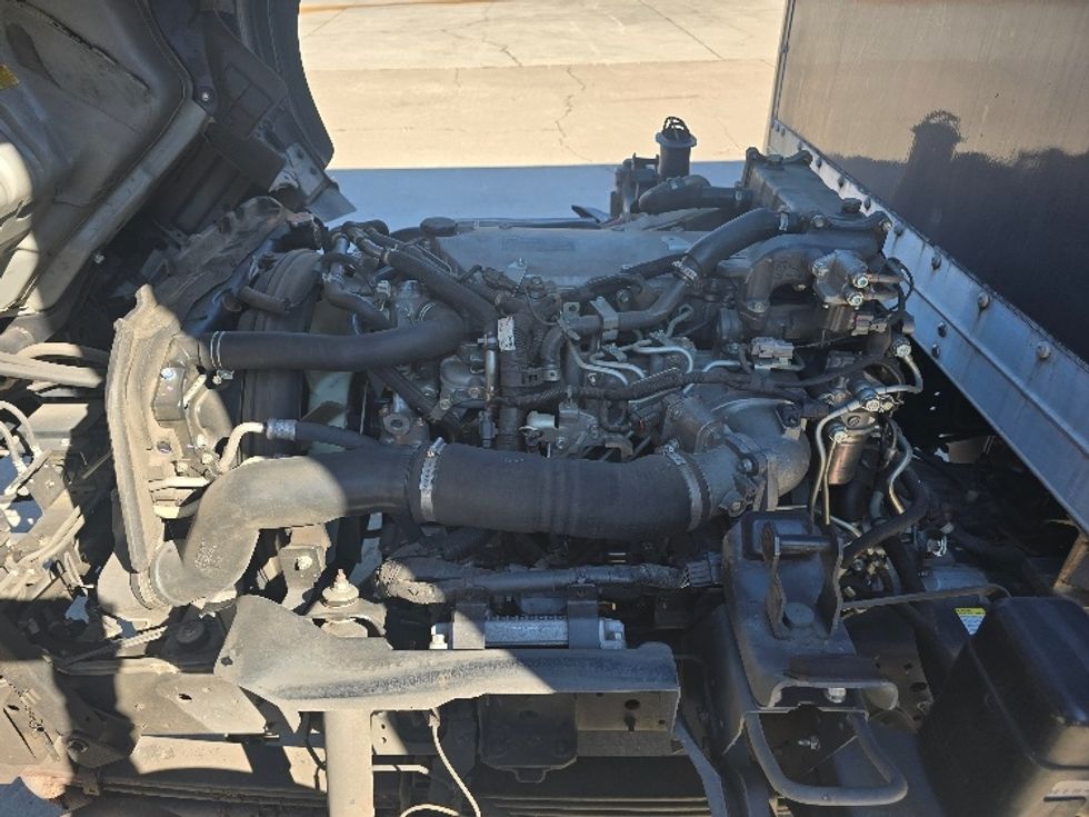 Medium Duty Box Truck-Light and Medium Duty Trucks-Isuzu-2021-NRR-Norcross-GA-106,142\n\t\tmiles-$ 51,000 - Image 24